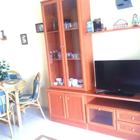 Apartamento Esmeralda 2 *