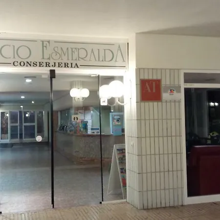 Esmeralda 2 *